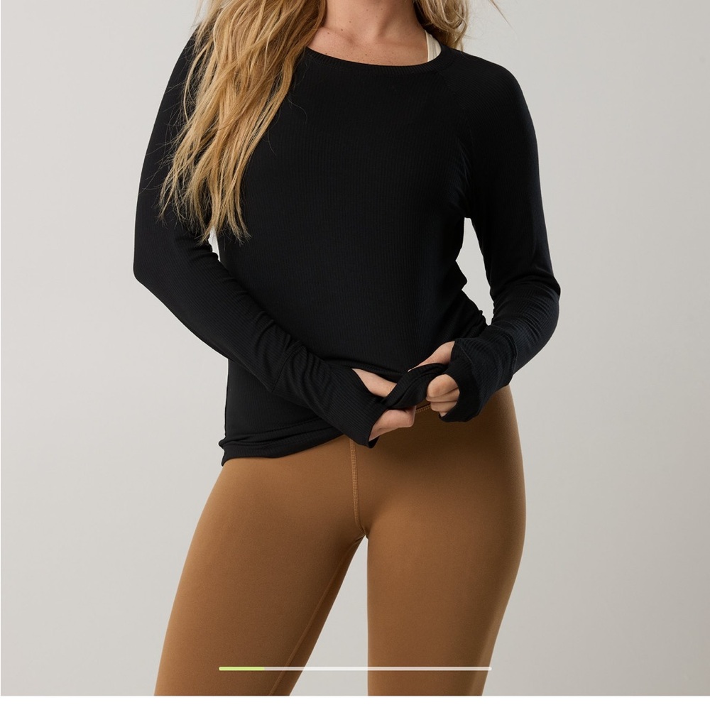 Offline by Aerie thumbs up rubbed raglan long sleeve tee shirt size medium
